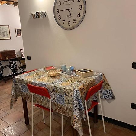 Le Parole Del Gatto Apartment Genoa Exterior photo